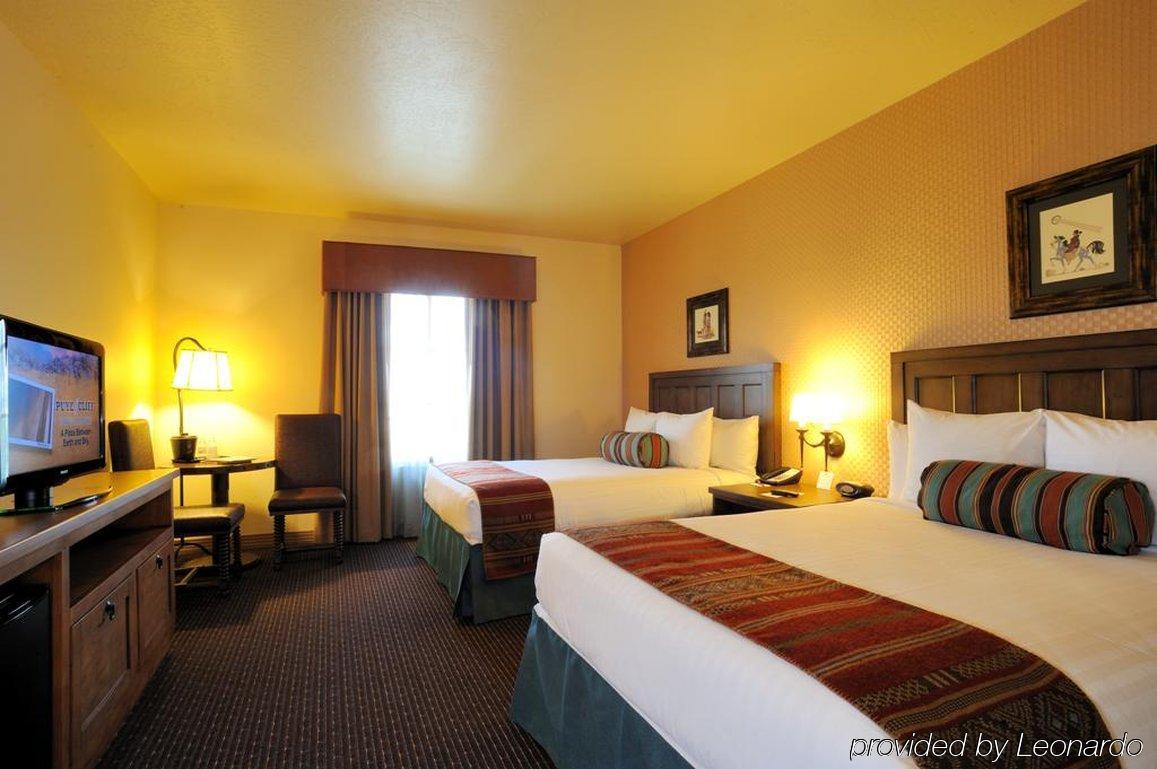 Santa Claran Hotel Espanola Ruang foto