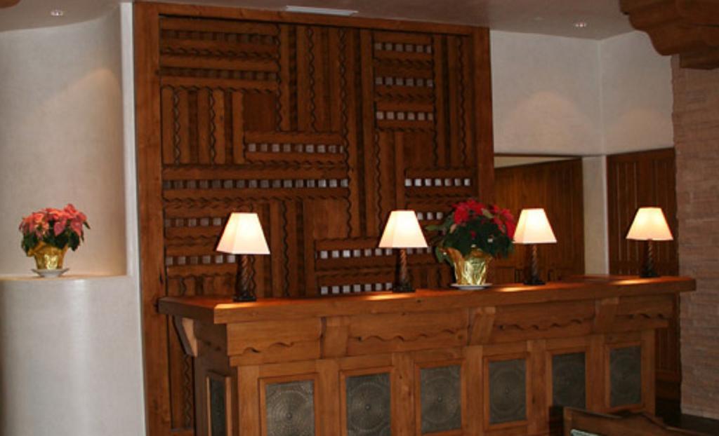 Santa Claran Hotel Espanola Bagian luar foto